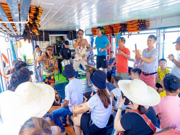 Snorkeling Tour Nha Trang On Happy Boat Trip